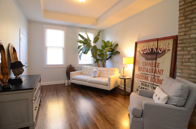 1350 N Bell Ave, Chicago, IL 60622 photo 2