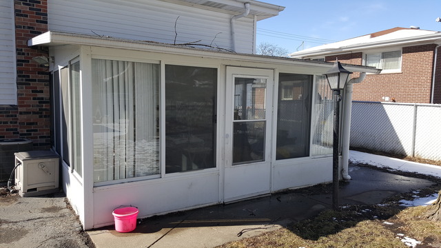 2249 S Wolf Rd, Des Plaines, IL 60018 photo 13