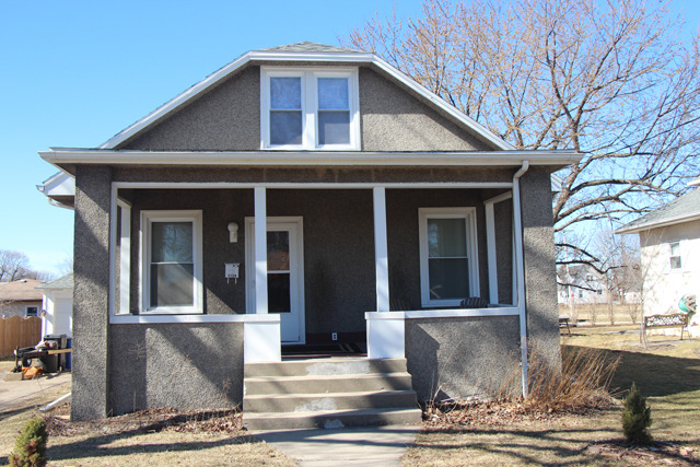 1124 Calhoun St, Peru, IL 61354 photo 1