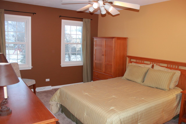 660 Longfellow Dr, Wheaton, IL 60189 photo 12