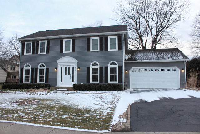 660 Longfellow Dr, Wheaton, IL 60189 photo 1