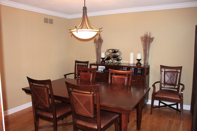 660 Longfellow Dr, Wheaton, IL 60189 photo 5