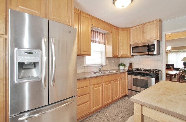 6722 W Devon Ave, Chicago, IL 60631 photo 4