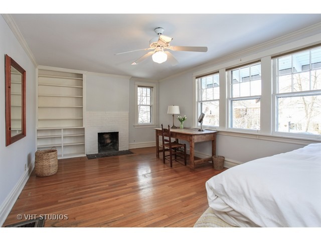 2806 Harrison St, Evanston, IL 60201 photo 15