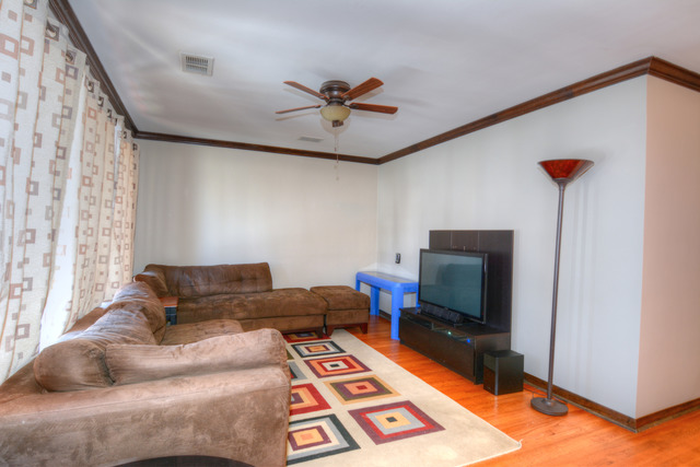 3120 Ruby St, Franklin Park, IL 60131 photo 2