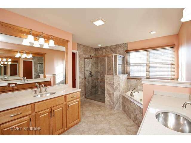 12 Springbrook Ln, Algonquin, IL 60102 photo 10