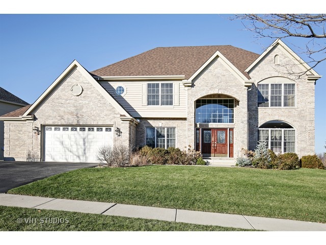 12 Springbrook Ln, Algonquin, IL 60102 photo 1