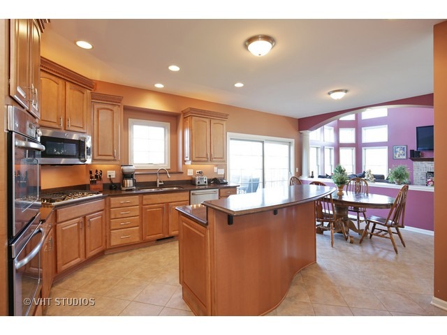 12 Springbrook Ln, Algonquin, IL 60102 photo 5