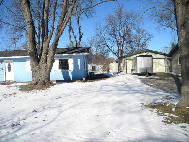 6 Durango Rd, Montgomery, IL 60538 photo 2