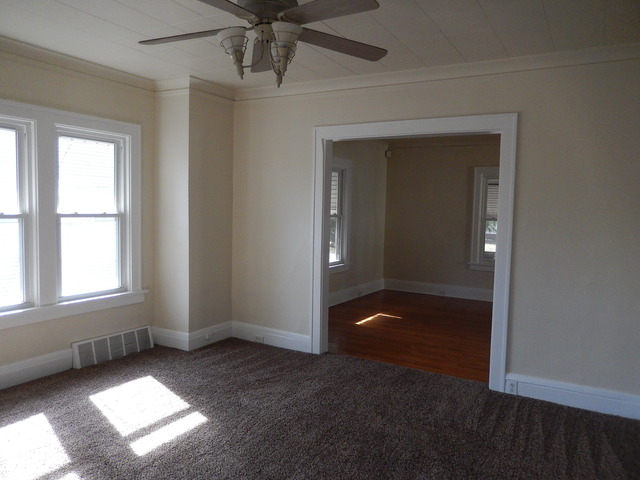 984 S Myrtle Ave, Kankakee, IL 60901 photo 8
