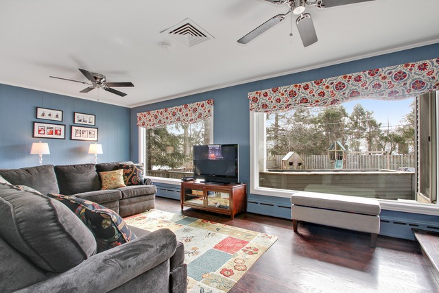 33 Overlook Dr, Golf, IL 60029 photo 9