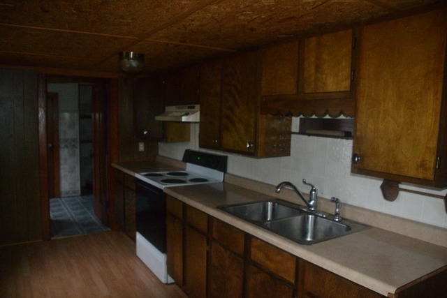 923 Jackson Ave, Dixon, IL 61021 photo 4