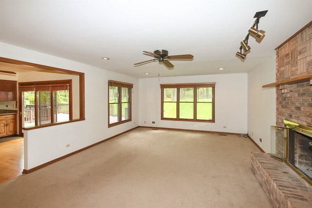 877 Kingston Ln, Bartlett, IL 60103 photo 8