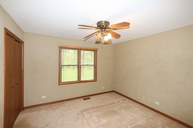 877 Kingston Ln, Bartlett, IL 60103 photo 14