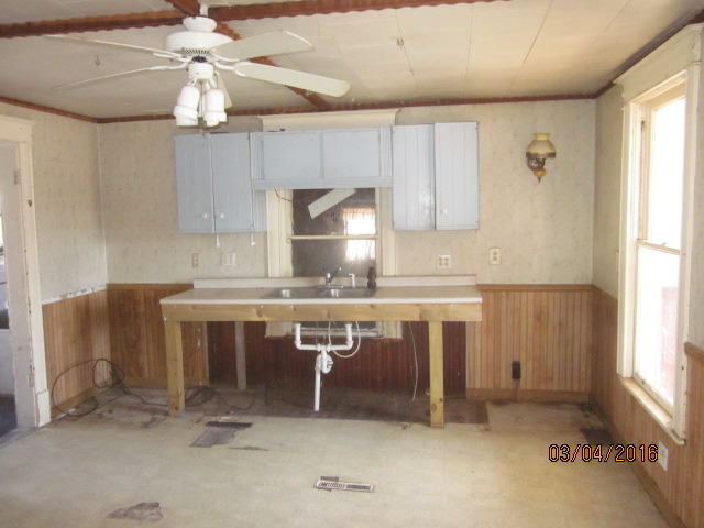 121 E Hardanger Gate, Lee, IL 60530 photo 2