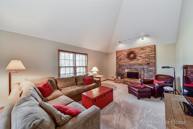 1976 Lisson Rd, Naperville, IL 60565 photo 8