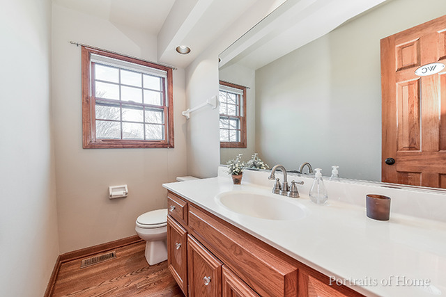 1976 Lisson Rd, Naperville, IL 60565 photo 11