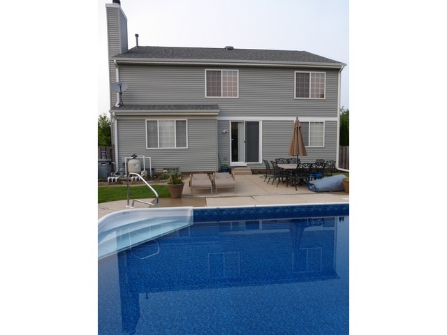 1382 Collins Dr, Cary, IL 60013 photo 20