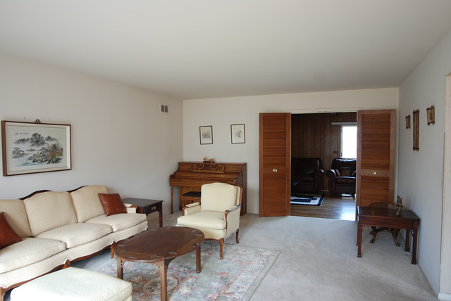 2110 Clover Rd, Northbrook, IL 60062 photo 4