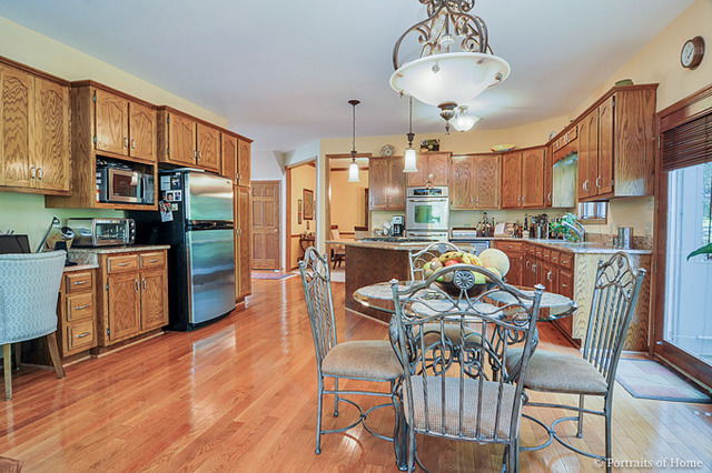 4260 White Eagle Dr, Naperville, IL 60564 photo 8