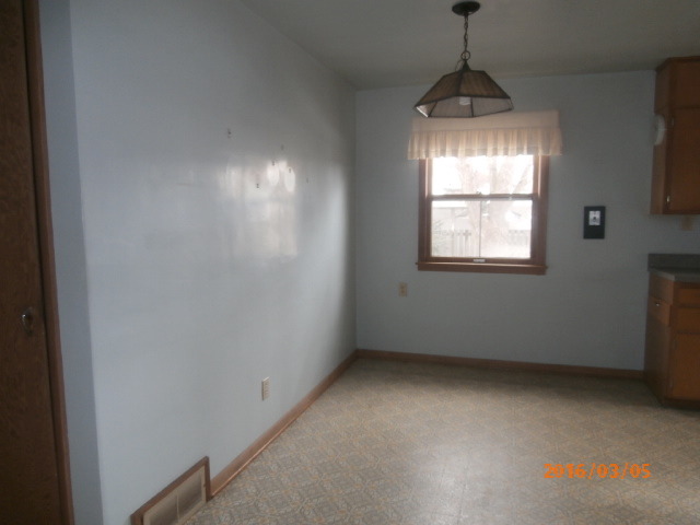 742 S Osborn Ave, Kankakee, IL 60901 photo 4