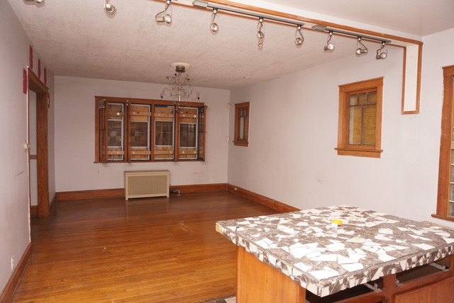 3065 E Cheltenham Pl, Chicago, IL 60649 photo 9