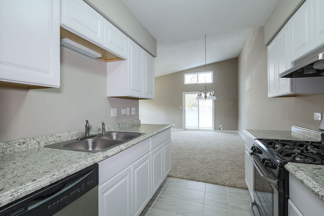 1804 Appaloosa Dr, Naperville, IL 60565 photo 8