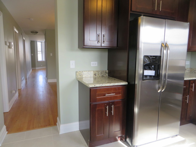 6440 28th Pl, Berwyn, IL 60402 photo 4