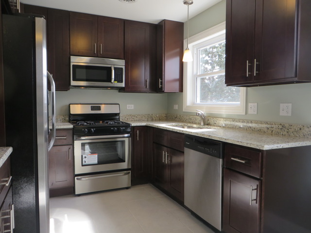 6440 28th Pl, Berwyn, IL 60402 photo 3