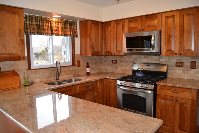 519 Riva Ct, Wheaton, IL 60189 photo 8