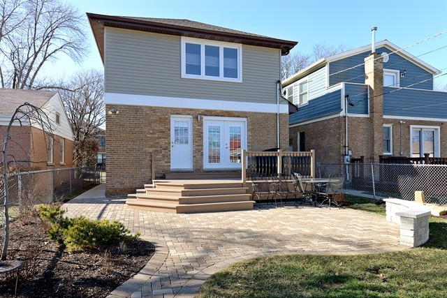 6311 N Karlov Ave, Chicago, IL 60646 photo 10