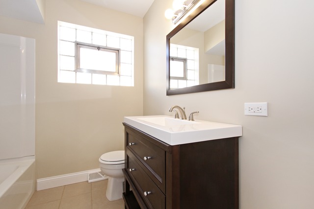14622 Evers St, Dolton, IL 60419 photo 9