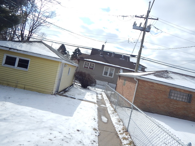 1735 E 93rd St, Chicago, IL 60617 photo 2