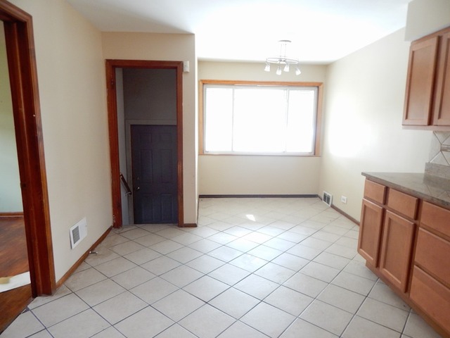 1735 E 93rd St, Chicago, IL 60617 photo 6