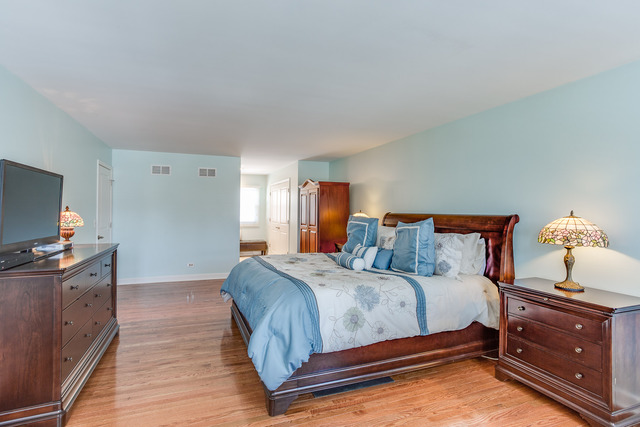 2 S449 White Birch Ln, Wheaton, IL 60189 photo 12