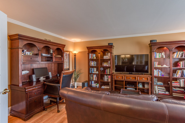 2 S449 White Birch Ln, Wheaton, IL 60189 photo 4