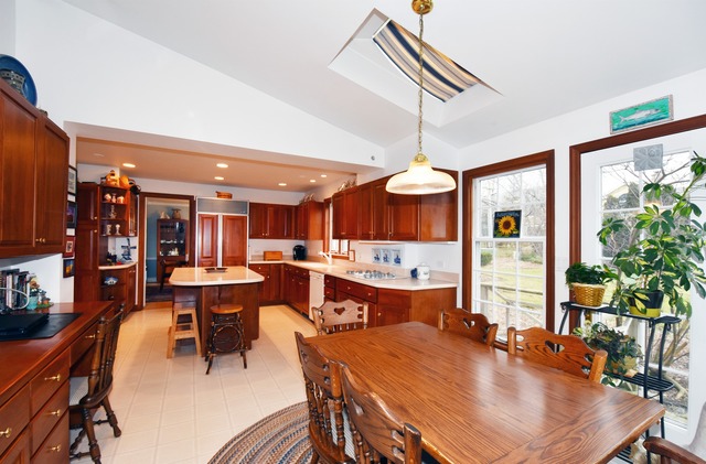 900 Windsor Rd, Glenview, IL 60025 photo 6