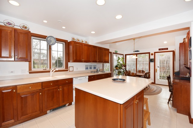 900 Windsor Rd, Glenview, IL 60025 photo 7