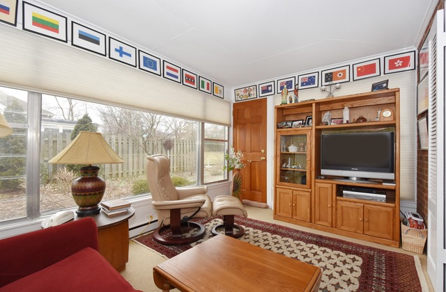 900 Windsor Rd, Glenview, IL 60025 photo 5