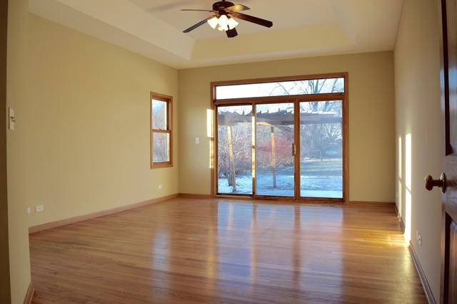 604 E Nerge Rd, Roselle, IL 60172 photo 9
