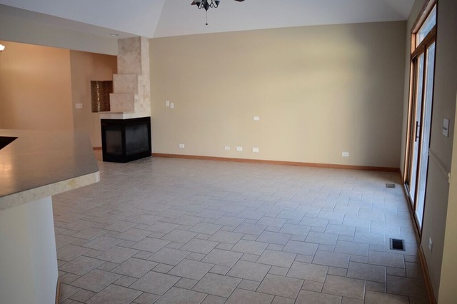 604 E Nerge Rd, Roselle, IL 60172 photo 19