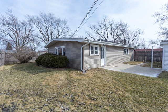 730 Osage Ln, Hoffman Estates, IL 60169 photo 13