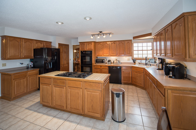 251 Wilcox Ct, Bartlett, IL 60103 photo 9