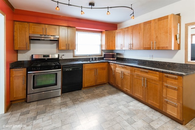 4130 149th St, Midlothian, IL 60445 photo 3