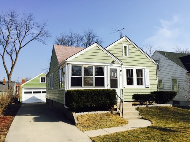 65 S Edison Ave, Elgin, IL 60123 photo 1