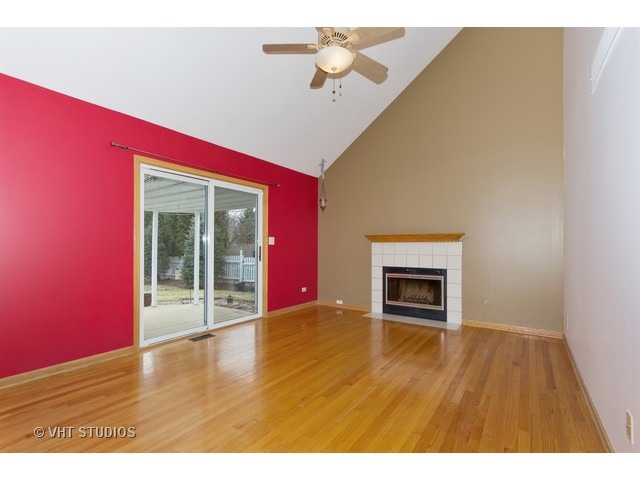4302 Glenlo Dr, Plainfield, IL 60586 photo 4
