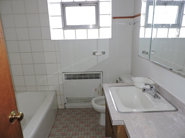 11026 S Halsted St, Chicago, IL 60628 photo 20