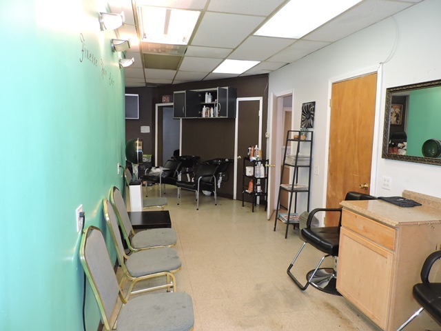11026 S Halsted St, Chicago, IL 60628 photo 5