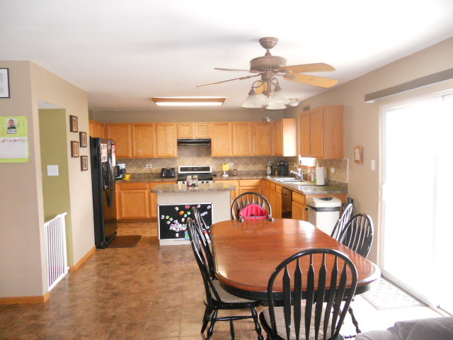 6800 Desert Dr, Plainfield, IL 60586 photo 11