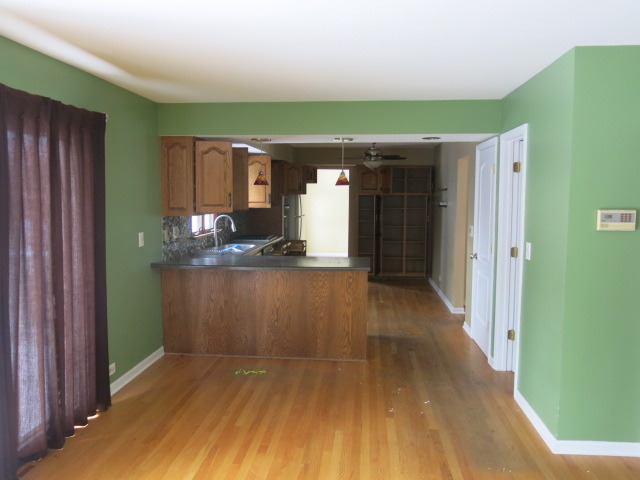 1421 Maple Ln, Elgin, IL 60123 photo 4